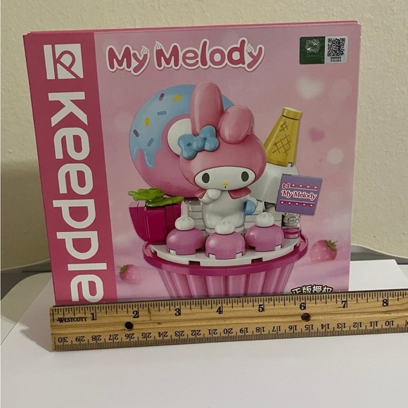 My Melody Cupcake Building Set Keeppley (Legos) - Picture 5 of 6
